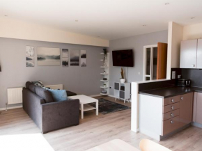 Pass the Keys Lovely 2 bed flat in Glasgow Harbour, West End